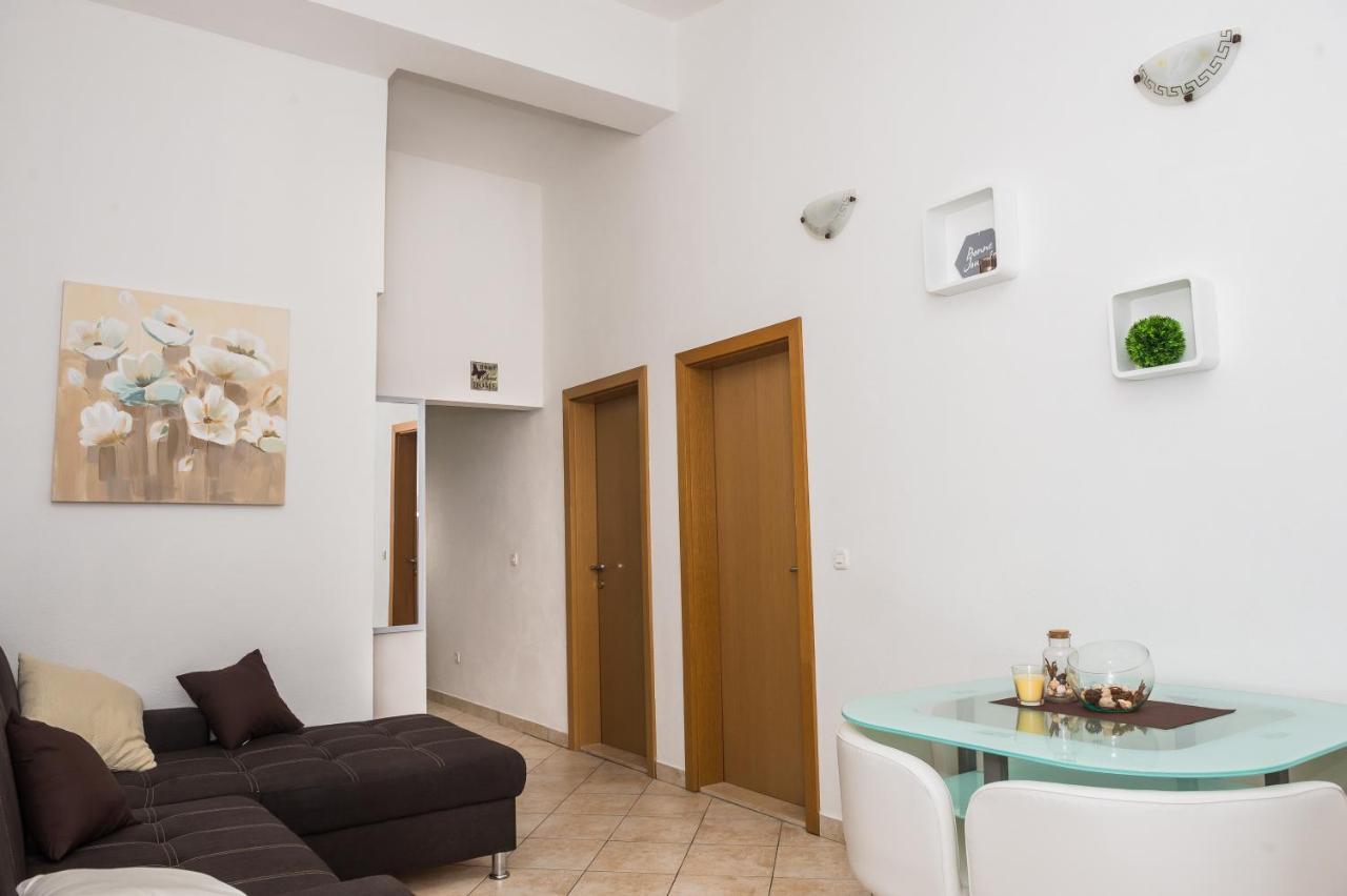 Apartments Slavka Rogoznica  Eksteriør bilde