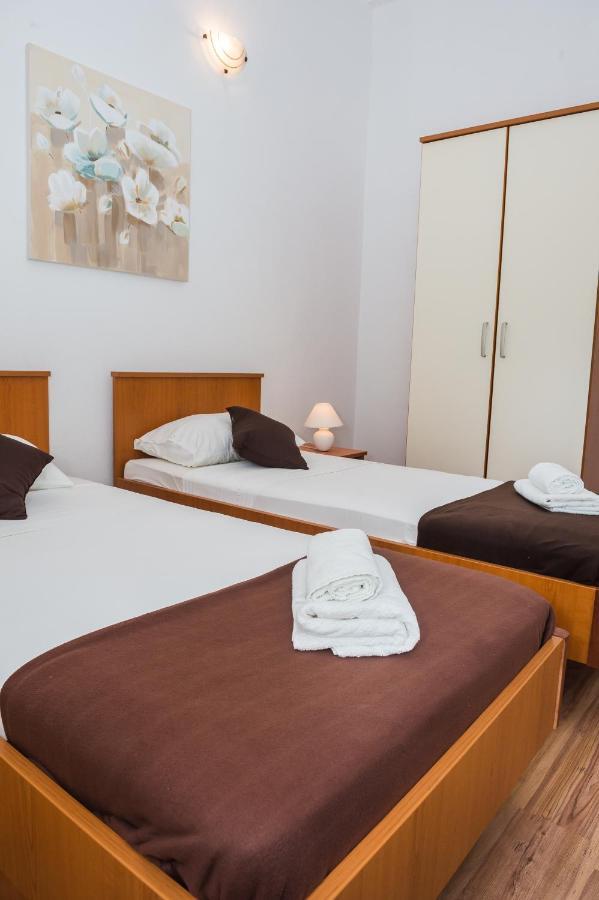 Apartments Slavka Rogoznica  Eksteriør bilde